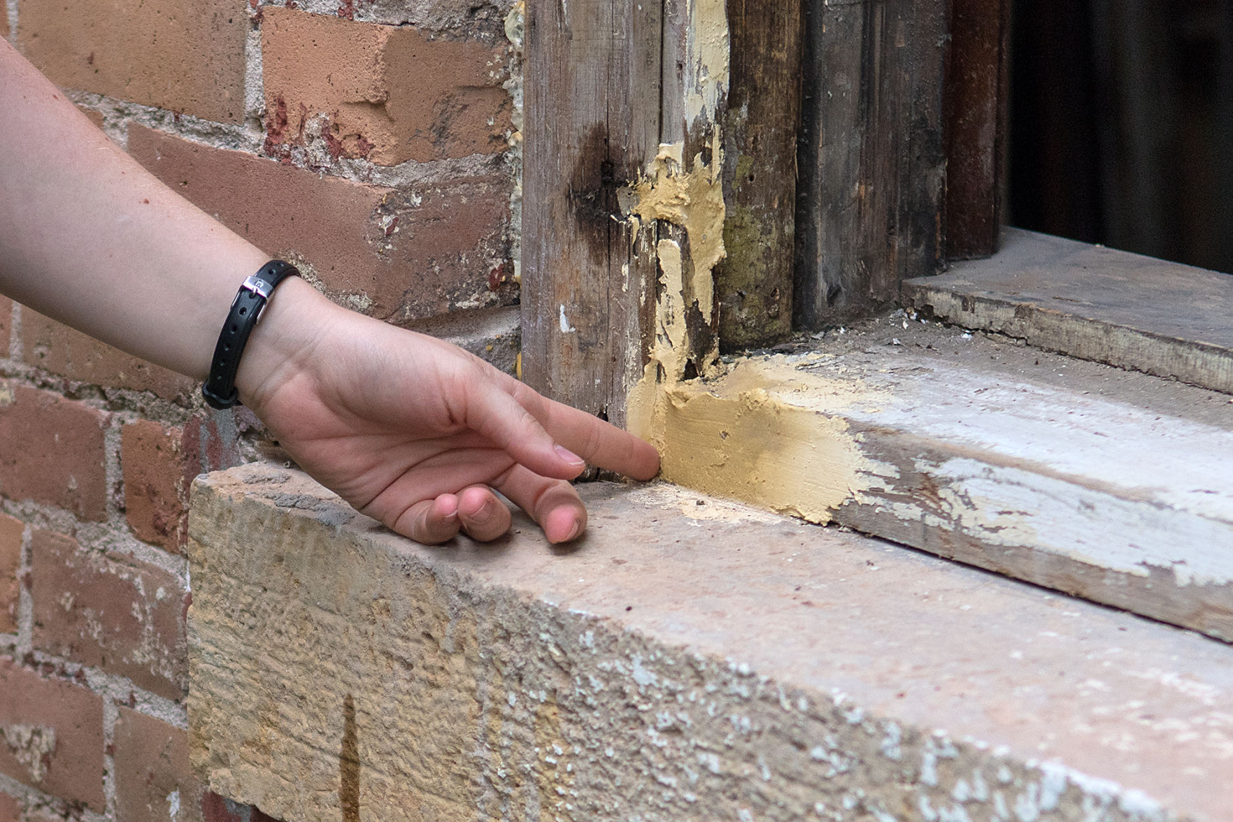 Restoring Old House 3